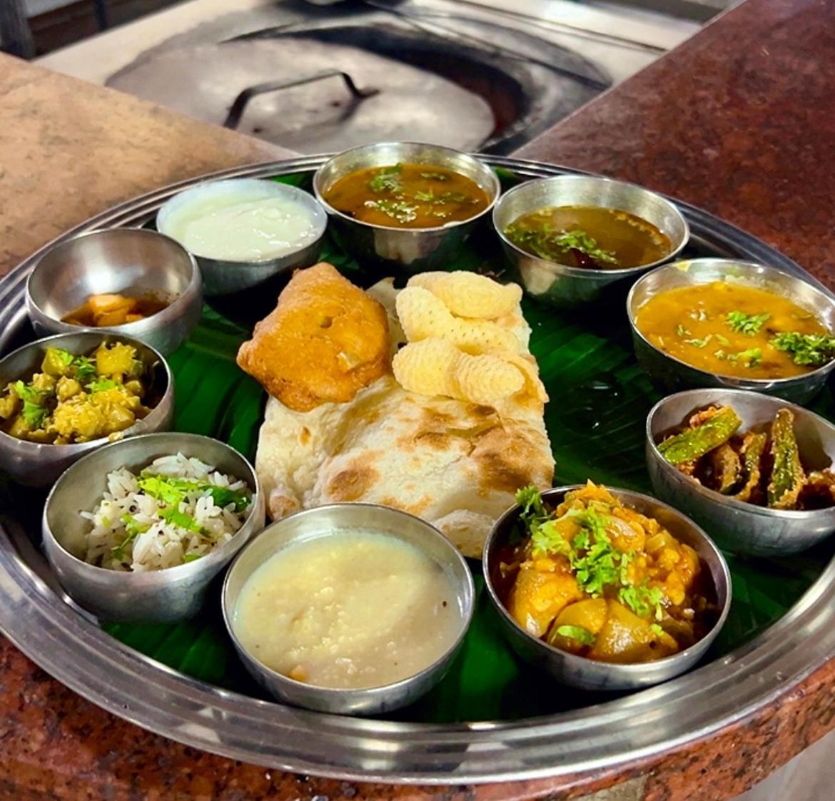 Varada Nagavali Hotel Srikakulam Zewnętrze zdjęcie
